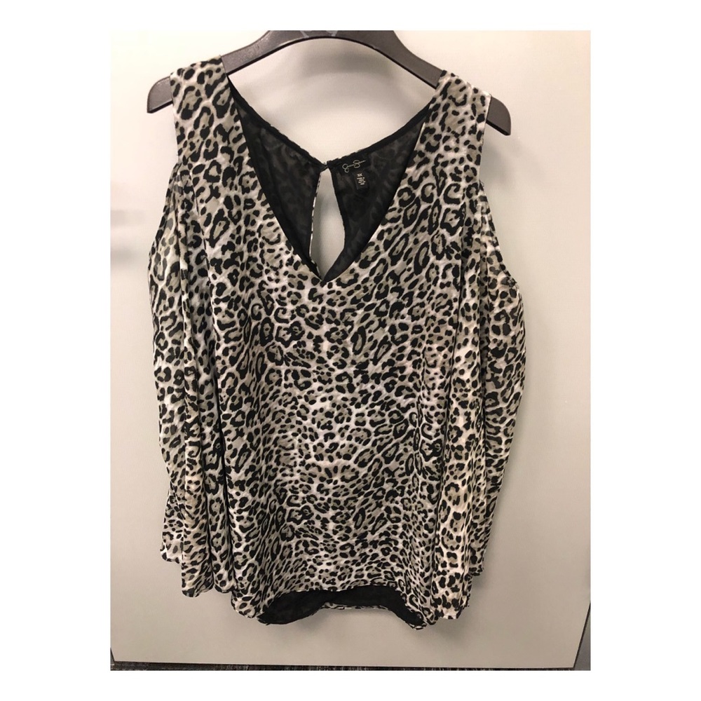 Pre-owned plus sz JessicaSimpson cold shoulder top